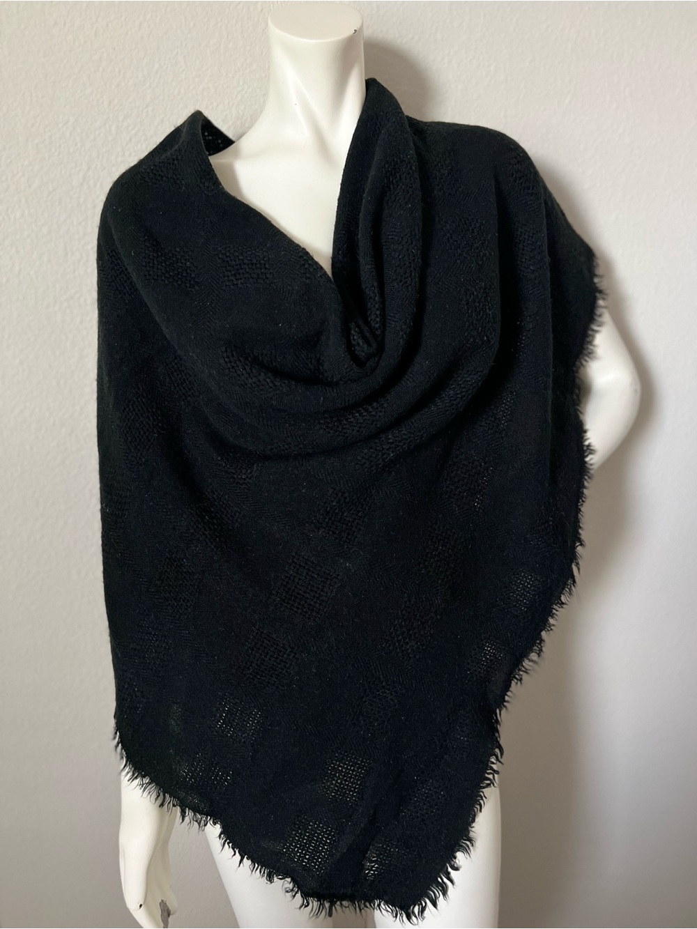 Van Heusen Black Fringed Wrap Scarf